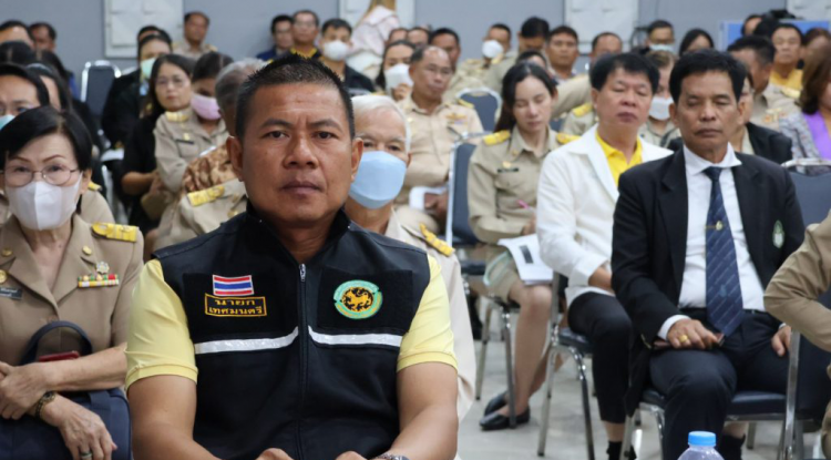 ประชุมซักซ้อมเพื่อเสริมสร้างความรู้ความเข้าใจ ให้แก่องค์กรปกครองส่วนท้องถิ่น ที่เป็นหน่วยรับงบประมาณ (องค์การบริหารส่วนจังหวัดและเทศบาล)