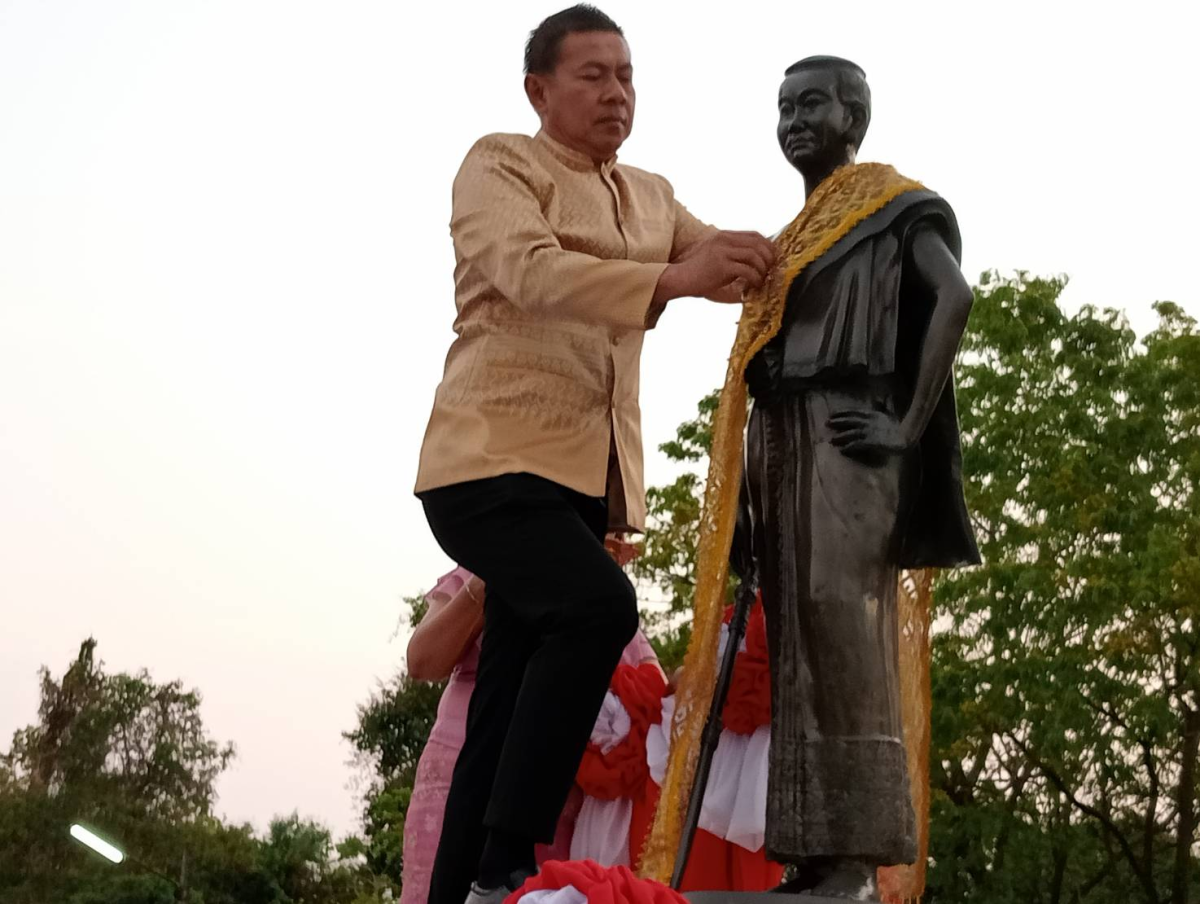 พิธีบวงสรวงอนุสาวรีย์ท้าวสุรนารี องค์ประจำเทศบาลฯ ประจำปีงบประมาณ พ.ศ. 2567