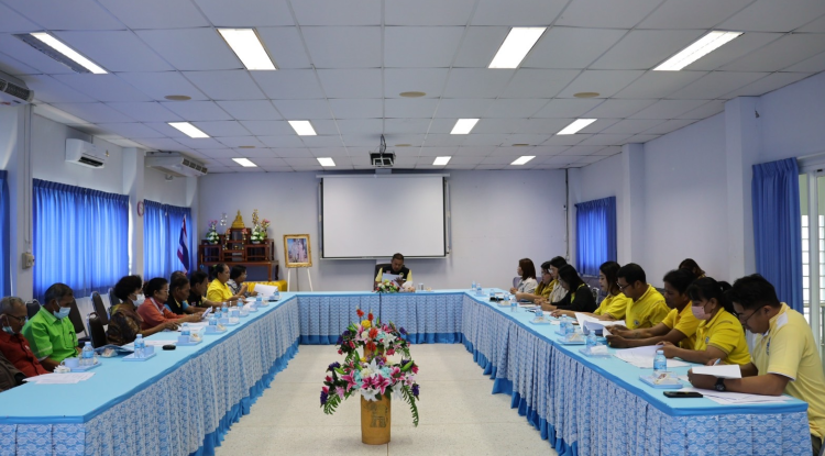 ประชุมคณะกรรมการผู้บริหารชมรมผู้สูงอายุเทศบาลตำบลจระเข้หิน(สรุปยอดสิ้นปี) 