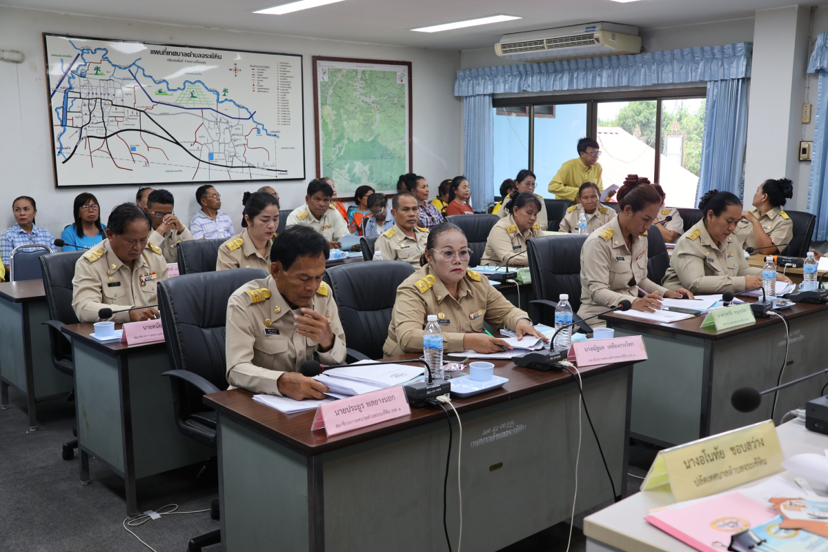 ประชุมสภาเทศบาลตำบลจระเข้หิน สมัยประชุมสามัญ สมัยที่ 3 ครั้งที่ 1 ประจำปี 2567