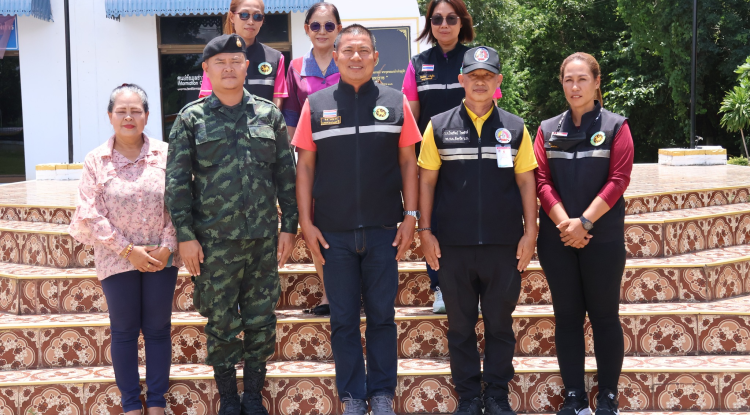 ลงพื้นที่สำรวจบ้านเรือนเพื่อที่จะปรับปรุงซ่อมแซมที่อยู่อาศัยในโครงการปรับสภาพ ปรับปรุง ซ่อมแซมที่อยู่อาศัยผู้พิการผู้ด้อยโอกาสผู้ยากจนและผู้ยากไร้