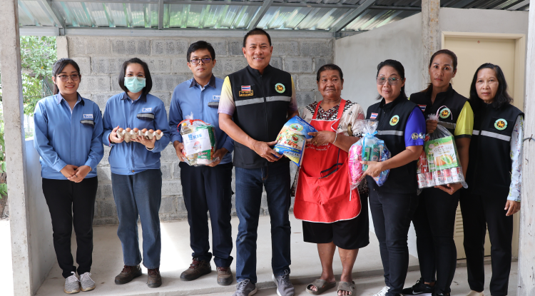 มอบบ้านและถุงยังชีพแก่ผู้พิการจำนวน 3 หลังคาเรือน ณ เขตเทศบาลตำบลจระเข้หิน