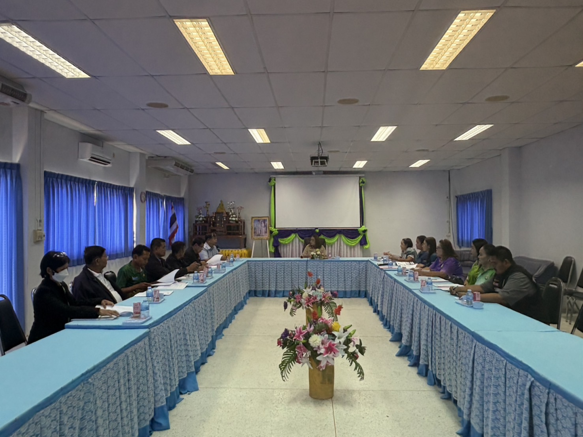 ประชุมคณะกรรมการบริหารงานกองทุนหลักประกันสุขภาพระดับท้องถิ่น เทศบาลตำบลจระเข้หิน