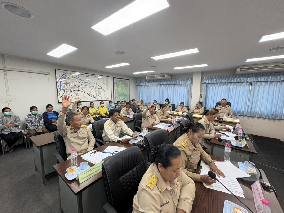 ประชุมสภาเทศบาลตำบลจระเข้หิน การประชุมสมัยสามัญ สมัยที่ 1 ครั้งที่ 1 ประจำปี 2568