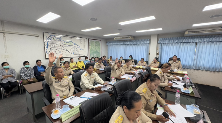 ประชุมสภาเทศบาลตำบลจระเข้หิน การประชุมสมัยสามัญ สมัยที่ 1 ครั้งที่ 1 ประจำปี 2568 