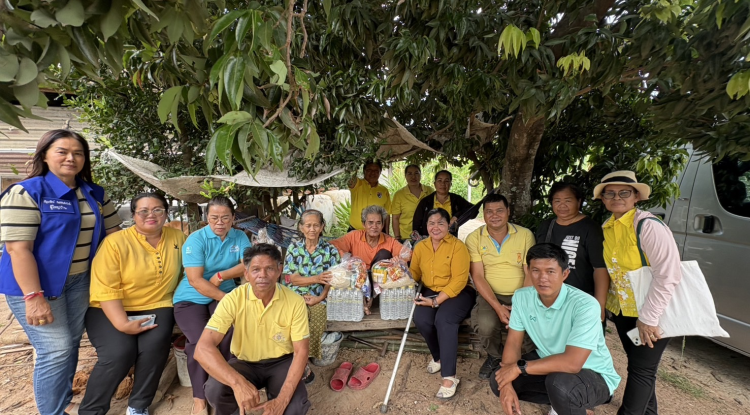 ลงพื้นที่มอบถุงยังชีพให้แก่ผู้พิการ 