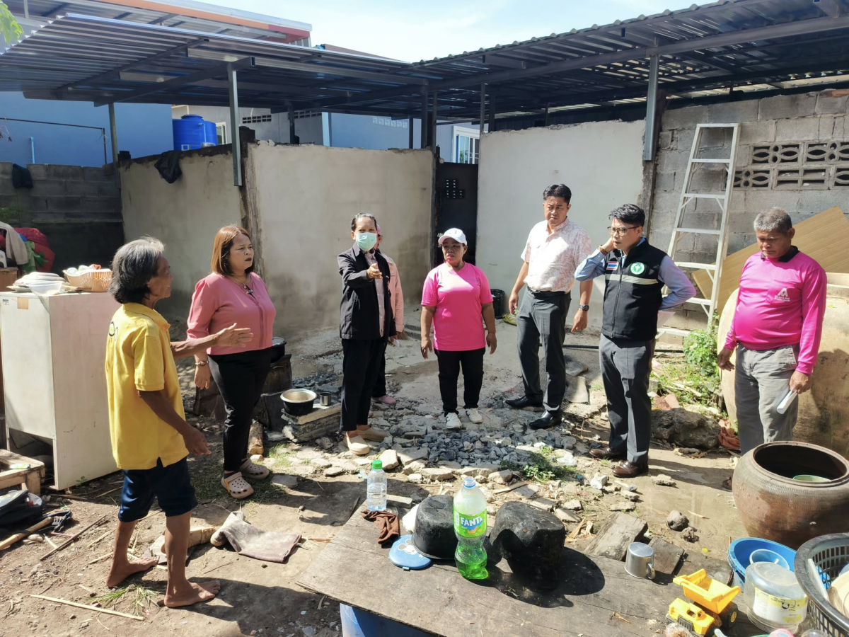 ลงพื้นที่ตรวจสอบและดำเนินการก่อสร้างบ้านนางสาวคำตัน รักอนามัย บ้านจระเข้หินหมู่ที่ 3 และได้ลงพื้นที่สำรวจห้องน้ำของนางสมหวัง แพงตะคุ