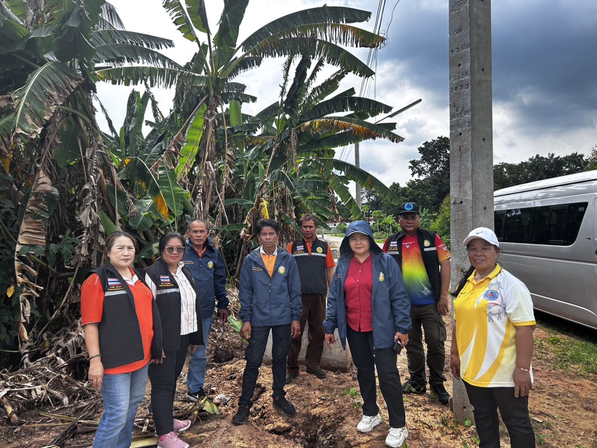 ลงพื้นที่ขุดลอกท่อระบายน้ำ ทำความสะอาดและเปิดทางน้ำ