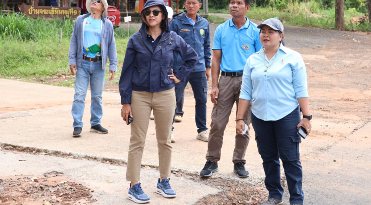 งพื้นที่หาวิธีแก้ไขปัญหาจุดเสี่ยงอันตรายในการใช้รถใช้ถนนเพื่อปรับปรุงภูมิทัศน์พัฒนาไหล่ทางไ