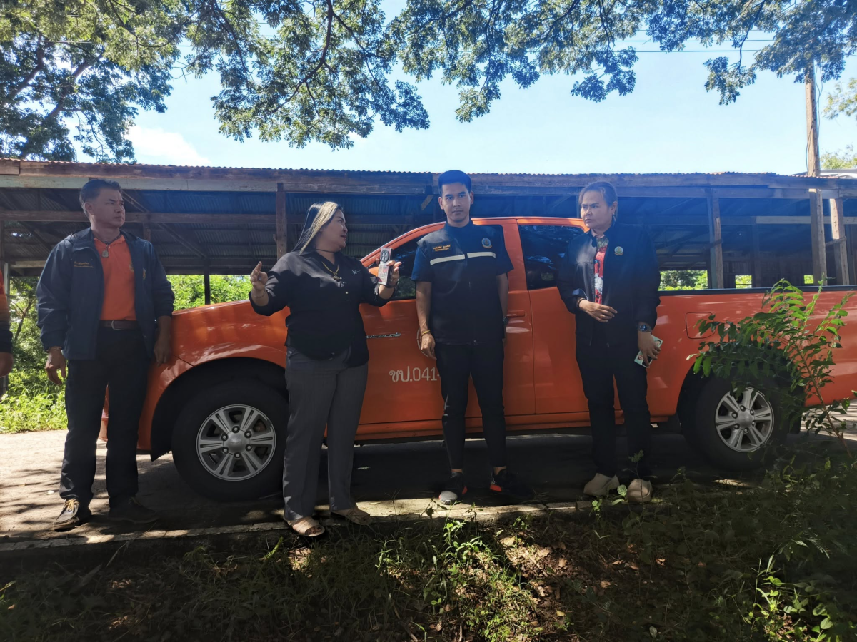 ปรับภูมิทัศน์บริเวณรอบคลองและกำจัดวัชพืชน้ำในคลองจระเข้หิน