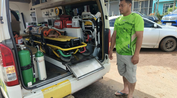 ลงพื้นช่วยเหลือประชาชนซึ่งเกิดอุบัติเหตุทางท้องถนน