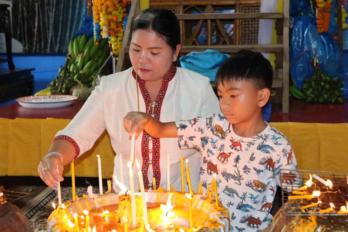 เข้าร่วมฟังเทศน์มหาชาติ ณ วัดจระเข้หิน ตำบลจระเข้หิน อำเภอครบุรี จังหวัดนครราชสีมา