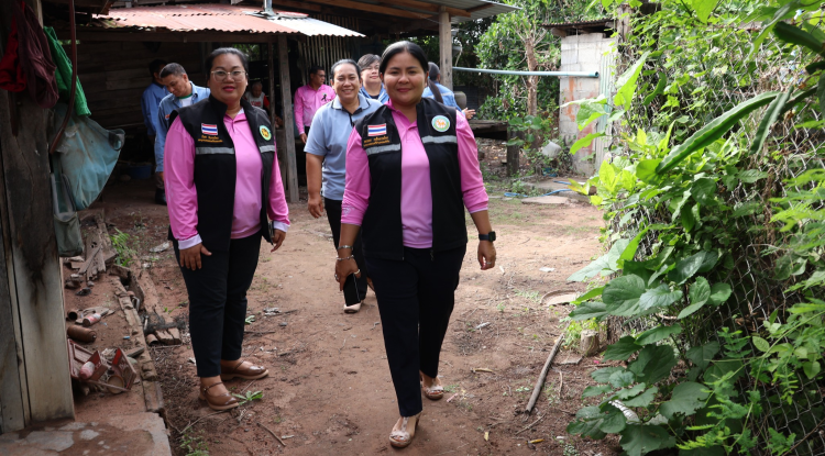 ลงพื้นที่มอบถุงยังชีพให้แก่คนพิการและผู้ป่วยติดเตียง 