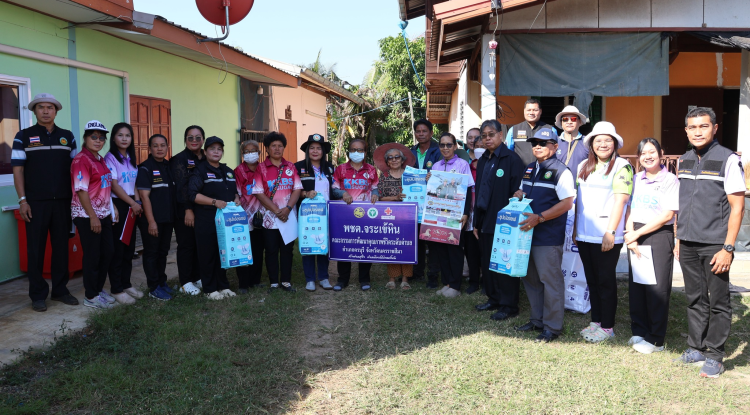 ลงพื้นที่เยี่ยมบ้านมอบผ้าอ้อมผู้ใหญ่ให้แก่ผู้ที่มีภาวะพึ่งพิง ติดบ้าน ติดเตียง ตามโครงการการจัดบริการระบบดูแลระยะยาวด้านสาธารณสุขสำหรับผู้ที่มีภาวะพึ่งพิง ประจำปี พ.ศ 2568 ณ เขตเทศบาลตำบลจระเข้หิน 