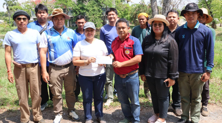 ลงพื้นที่ประสานขอความอนุเคราะห์พันธ์ุบัวแดงจากวิทยาลัยเกษตรและเทคโนโลยีนครราชสีมาเพื่อนำมาใช้ประโยชน์ในการต่อไป